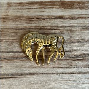 Vintage Zebra Animal Textured Gold Tone Pin Brooch